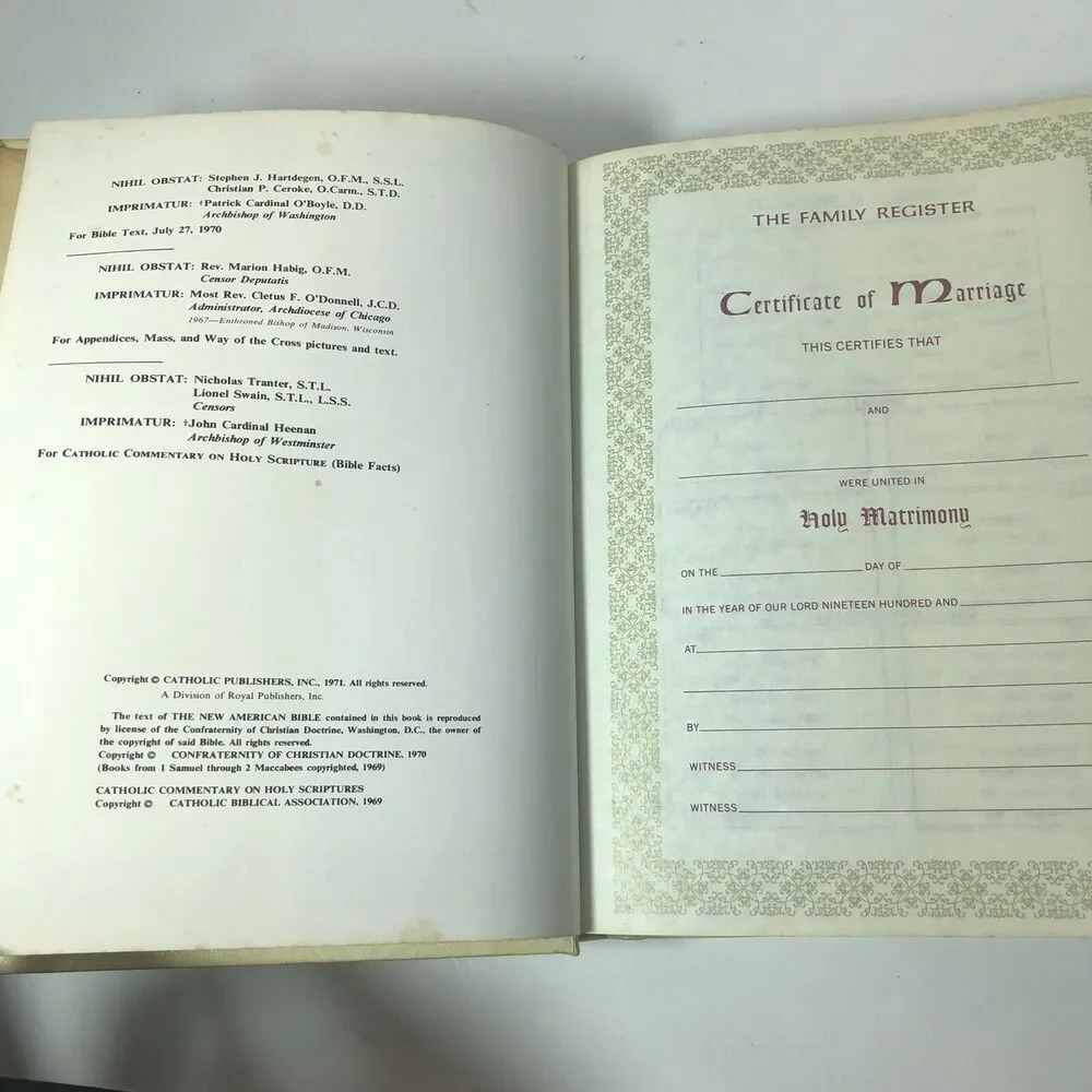 Holy Bible New American Bible NAB Catholic‎ Family Reference Edition 1971 B